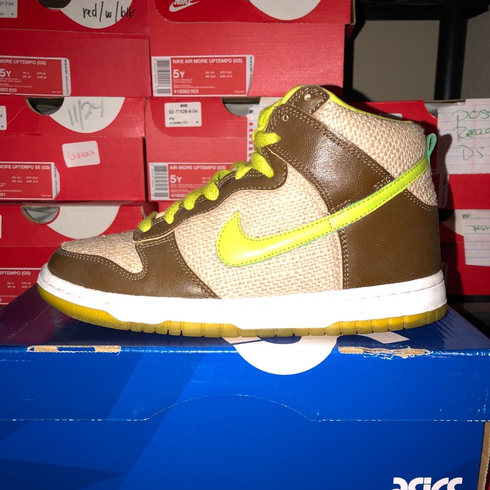 Nike Dunk High Premium “Shrek” Size 5 GS